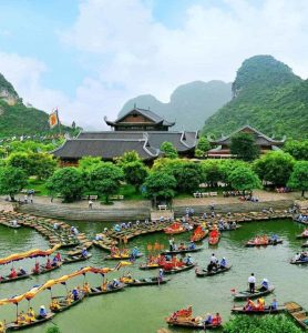 Hoa-Lu-Ancient-Capital-1-1400x790